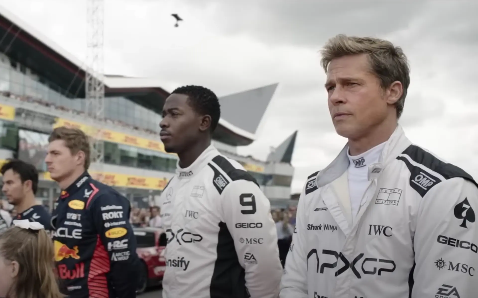 F1 vista dal regista di Top Gun: Maverick con Brad Pitt in pista con i campioni