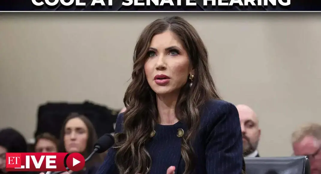 Kristi Noem reagisce nervosamente mentre Dem affrontano Trump sul tema immigrazione