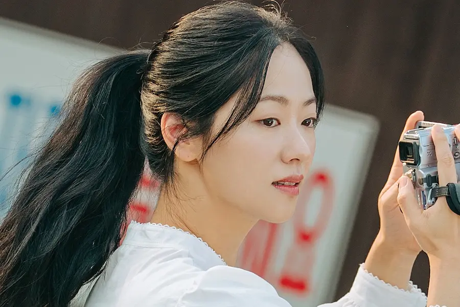 Jeon Yeo Been nei panni di un’attrice malata in cerca di riscatto