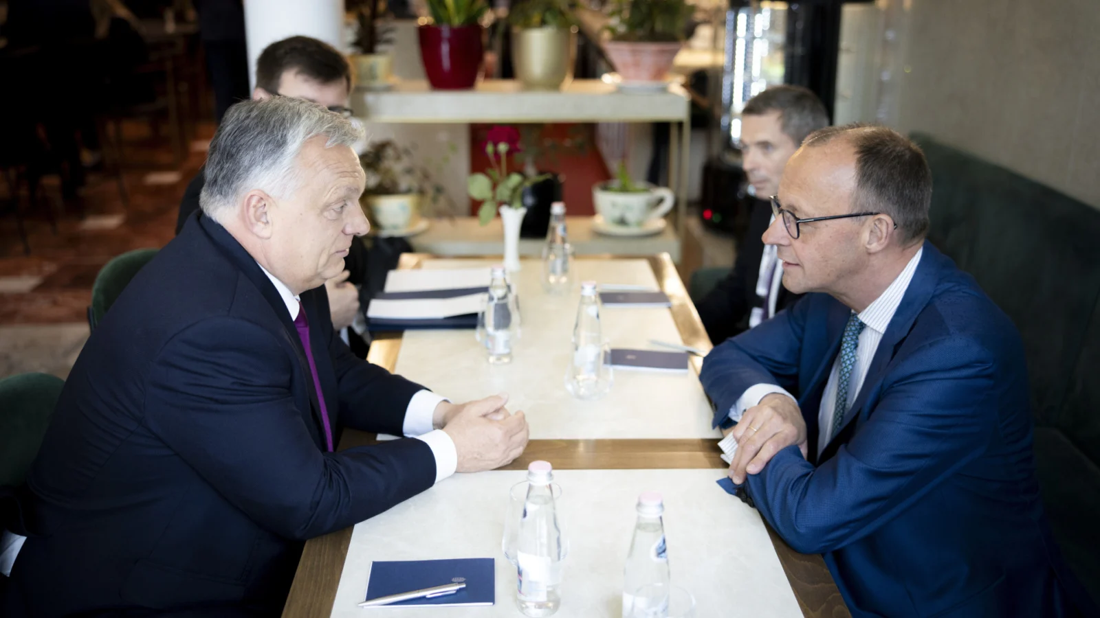 Orbán Viktor spiega perché negoziare con Putin è fondamentale oggi