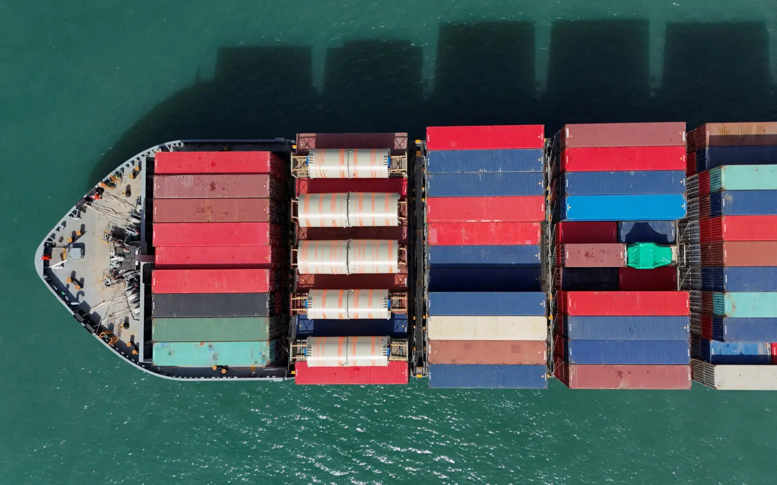 Kina alza le tariffe antidumping su materie plastiche tecnologiche da Usa, Ue, Giappone e Taiwan