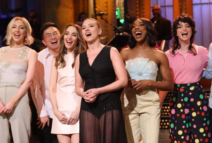 Il gran finale di Saturday Night Live: Scarlett Johansson irresistibile