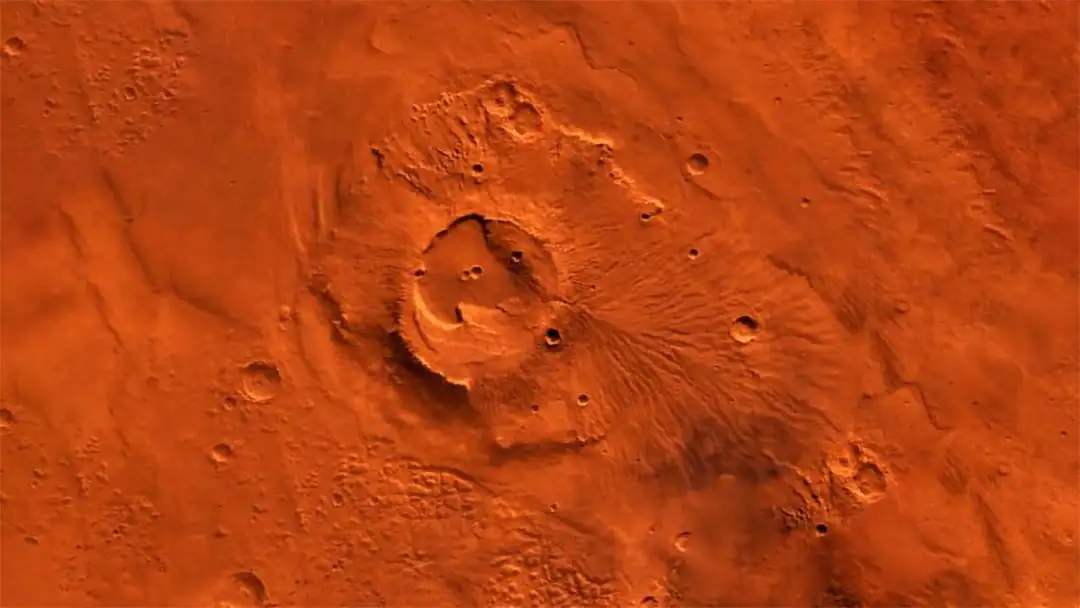 Il rover Perseverance cattura parete marziana simile a relitto spaziale