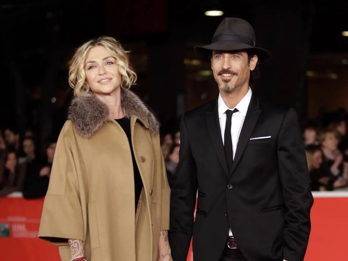 La cena, i viaggi e il tradimento nella storia di Raz Degan e Paola Barale