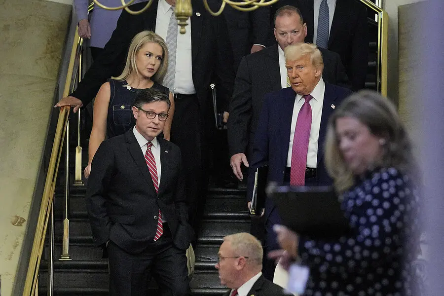 Trump mette sotto pressione i repubblicani della Camera: ancora resistono