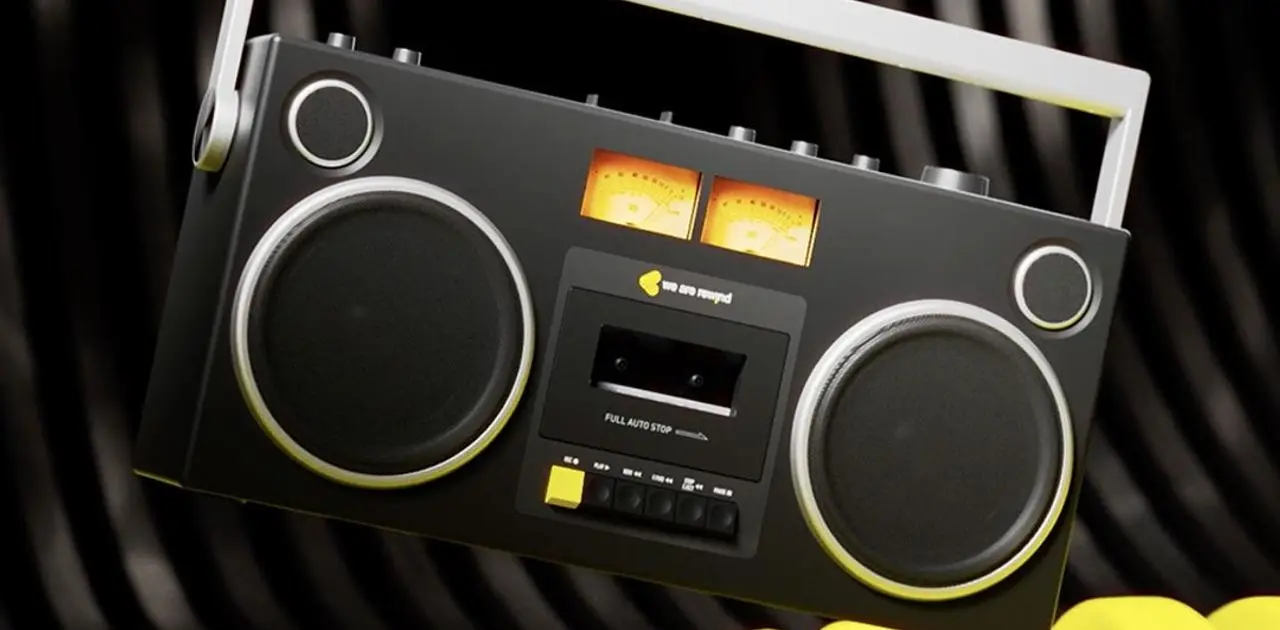 Radio cassette vintage con Bluetooth: il fascino del giocattolo hi-tech