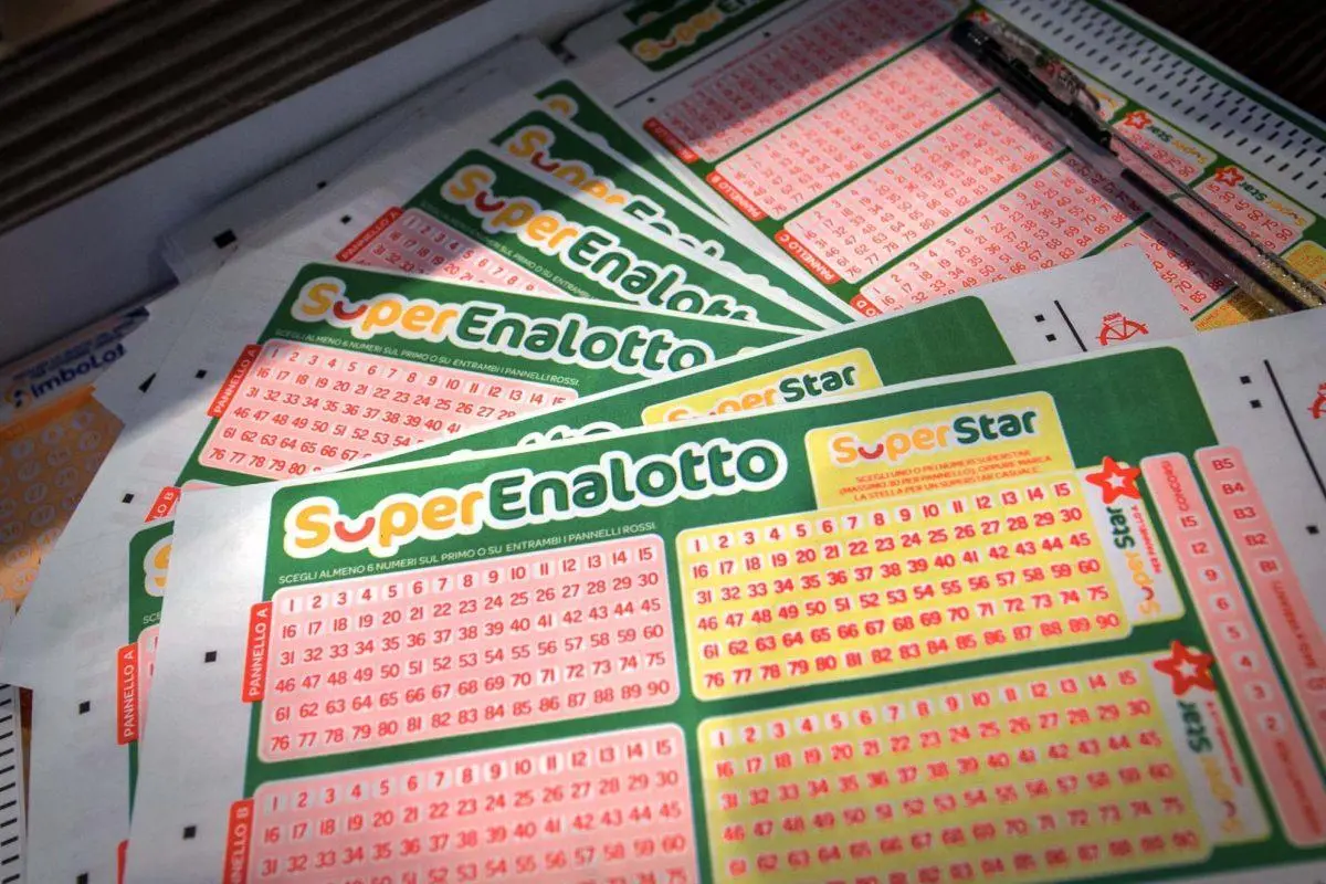 Quanto trattiene lo Stato sulle grandi vincite al SuperEnalotto?