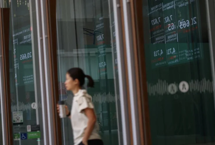 Titoli asiatici guadagnano terreno mentre i Treasury trovano stabilità