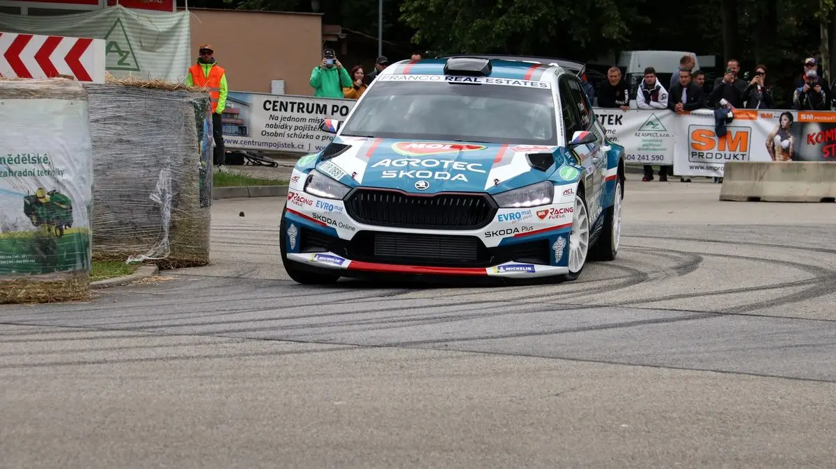 Kopecný domina la prima tappa del rallye di Český Krumlov con record