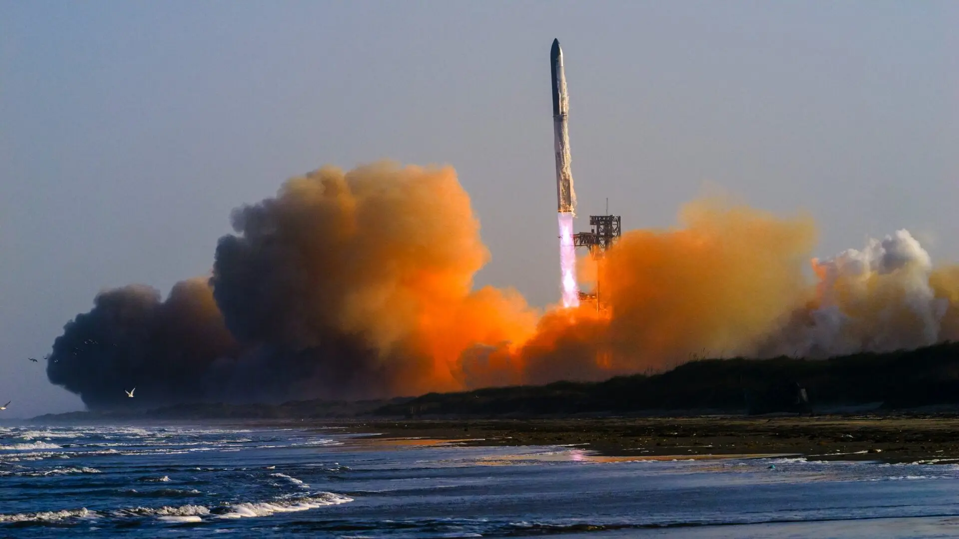 SpaceX attribuisce il problema in volo di Starship 8 a guasto motore