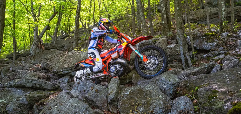 Trystan Hart trionfa nella dura sfida 2025 di RORR Hard Enduro