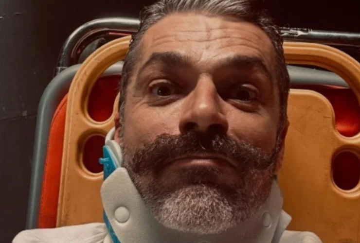 Luca Argentero e il mistero del collarino: un dettaglio che parla