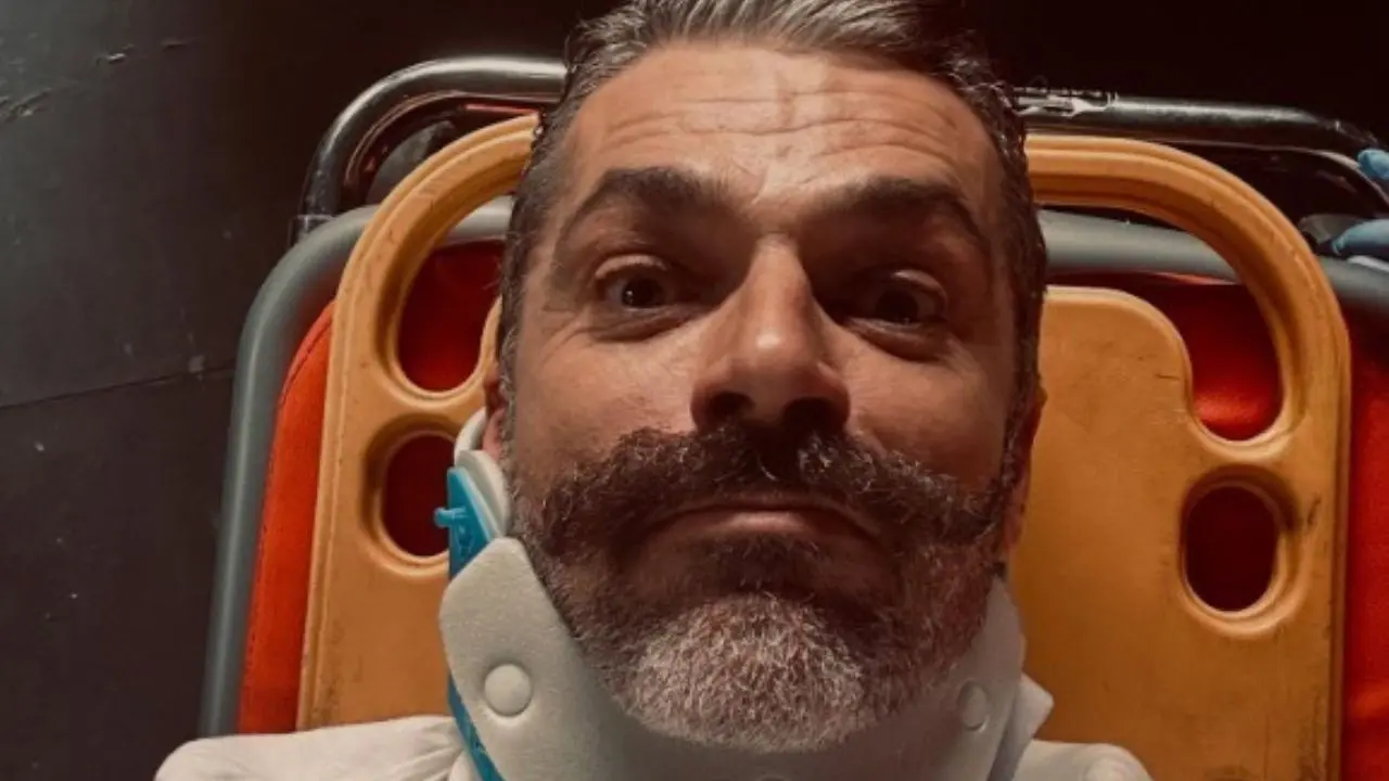 Luca Argentero e il mistero del collarino: un dettaglio che parla