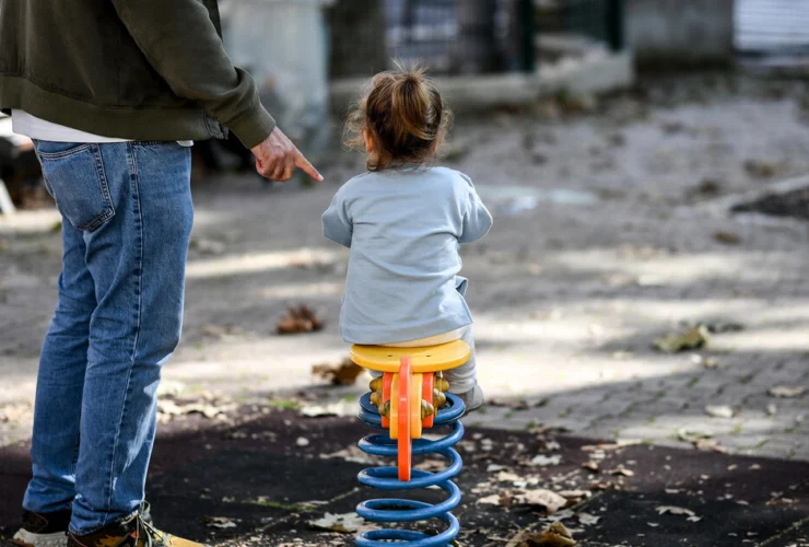 Aumenta il rischio di povertà tra i bambini under 6 al 27,7%