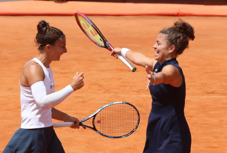 Roland Garros: Paolini ed Errani ai quarti, Zverev avanza