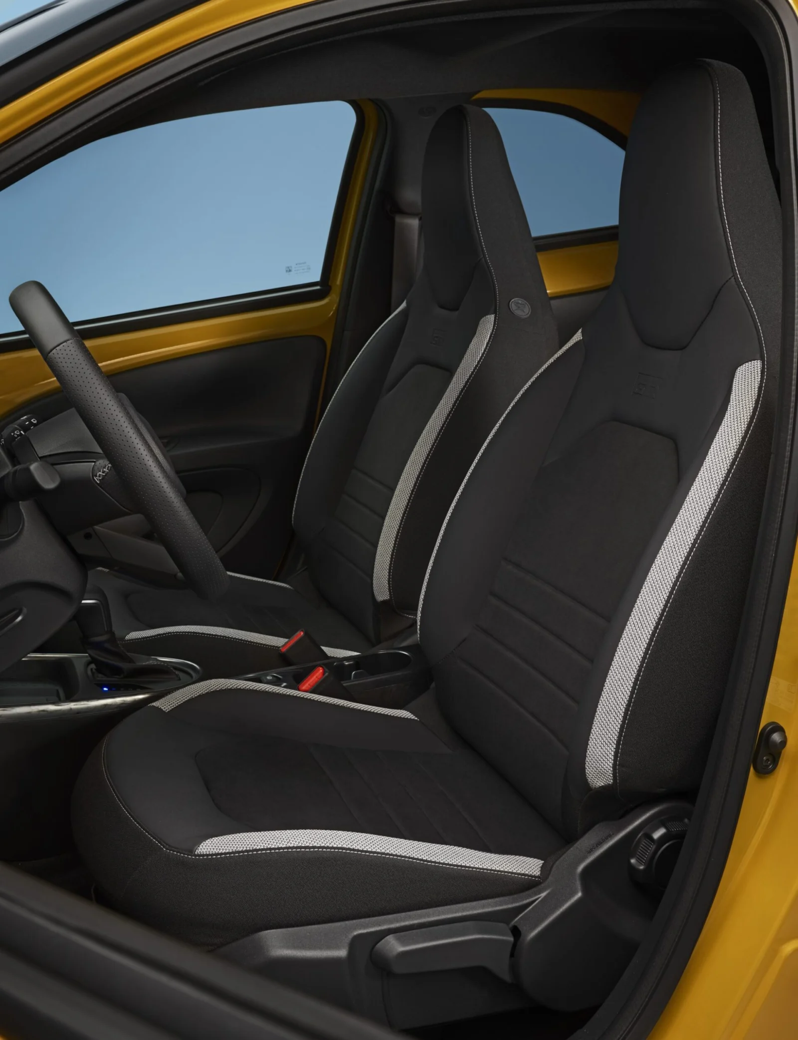 Scopri Toyota Aygo X Hybrid: l’ibrida più pulita senza ricarica