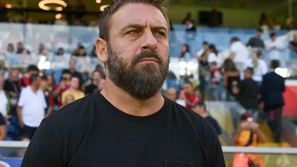 Il Parma valuta De Rossi come possibile erede di Chivu in difesa
