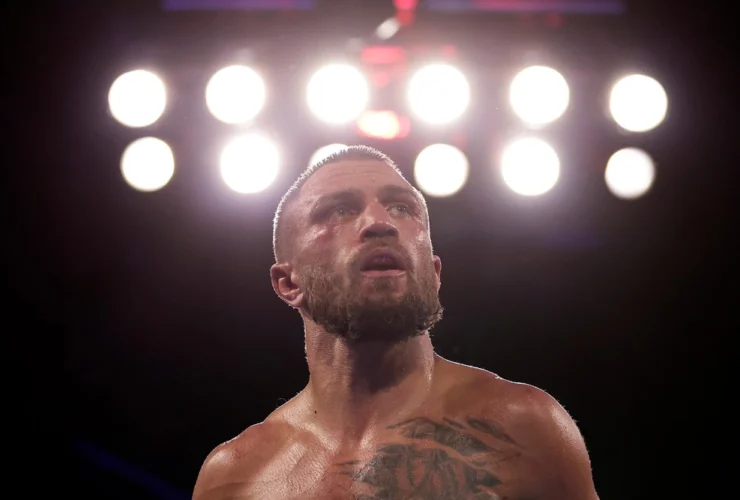 Boxeur ucraino doppio campione olimpico annuncia il ritiro definitivo