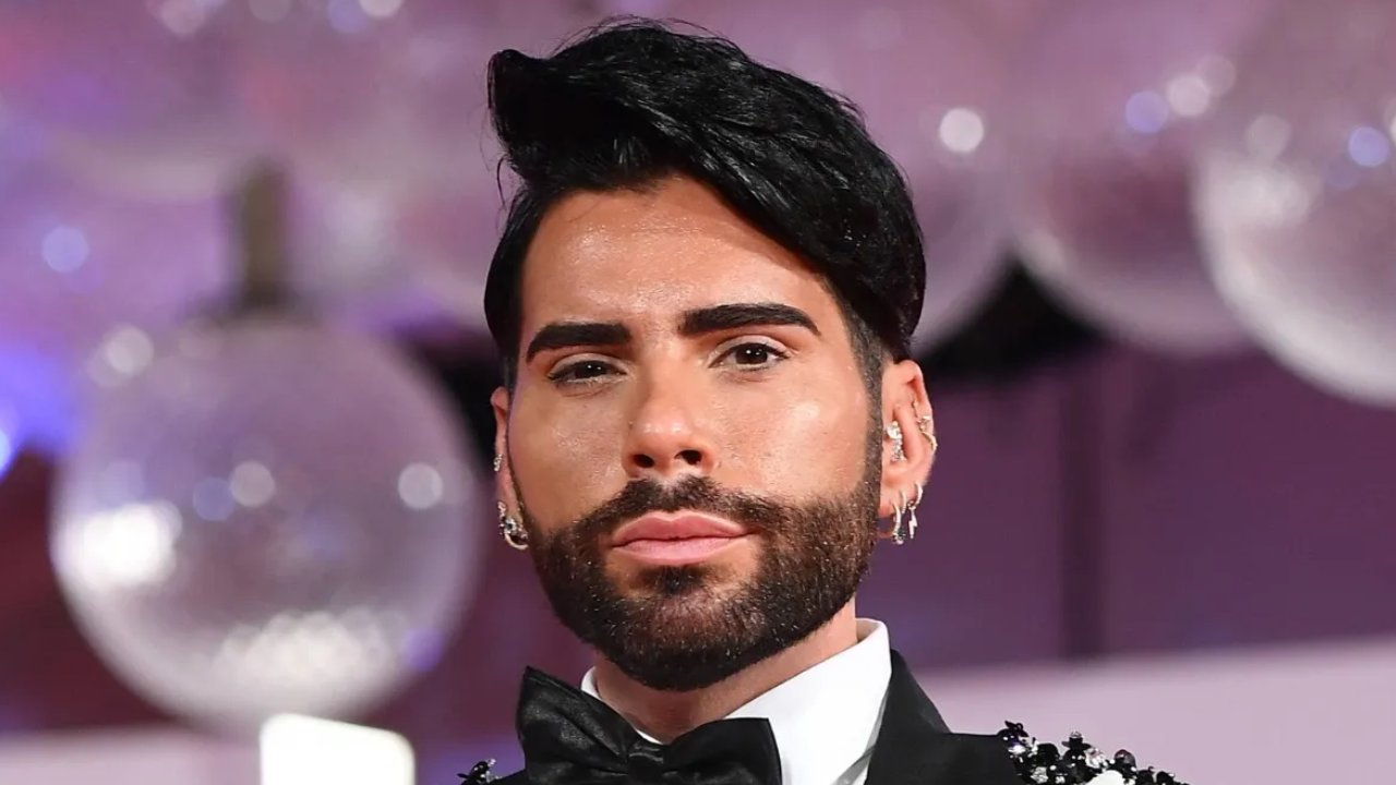 Il mistero del salone di Federico Fashion Style a Napoli: vuoto e solo manichini