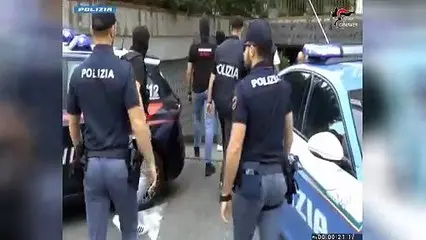 Perquisizioni nella sede neonazista: cosa è stato sequestrato e perché