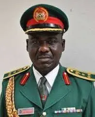Buratai a Abuja: festa di Eid serena e smentita la voce d’attacco
