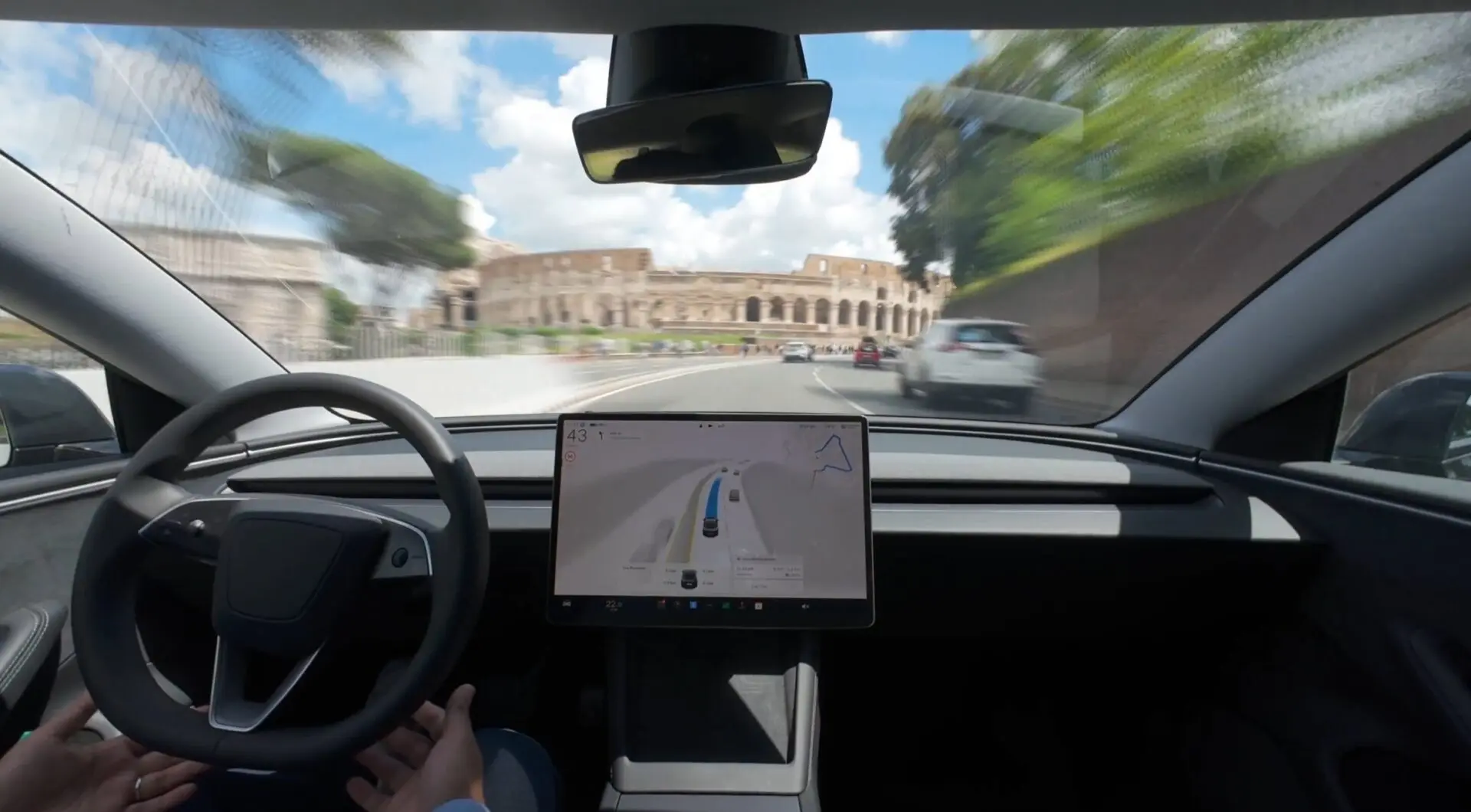 Tesla Fsd guida a Roma: tra monumenti storici e strade urbane