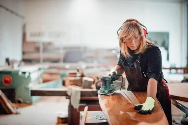 La rivoluzione del terziario: come cambia l’industria in Lombardia