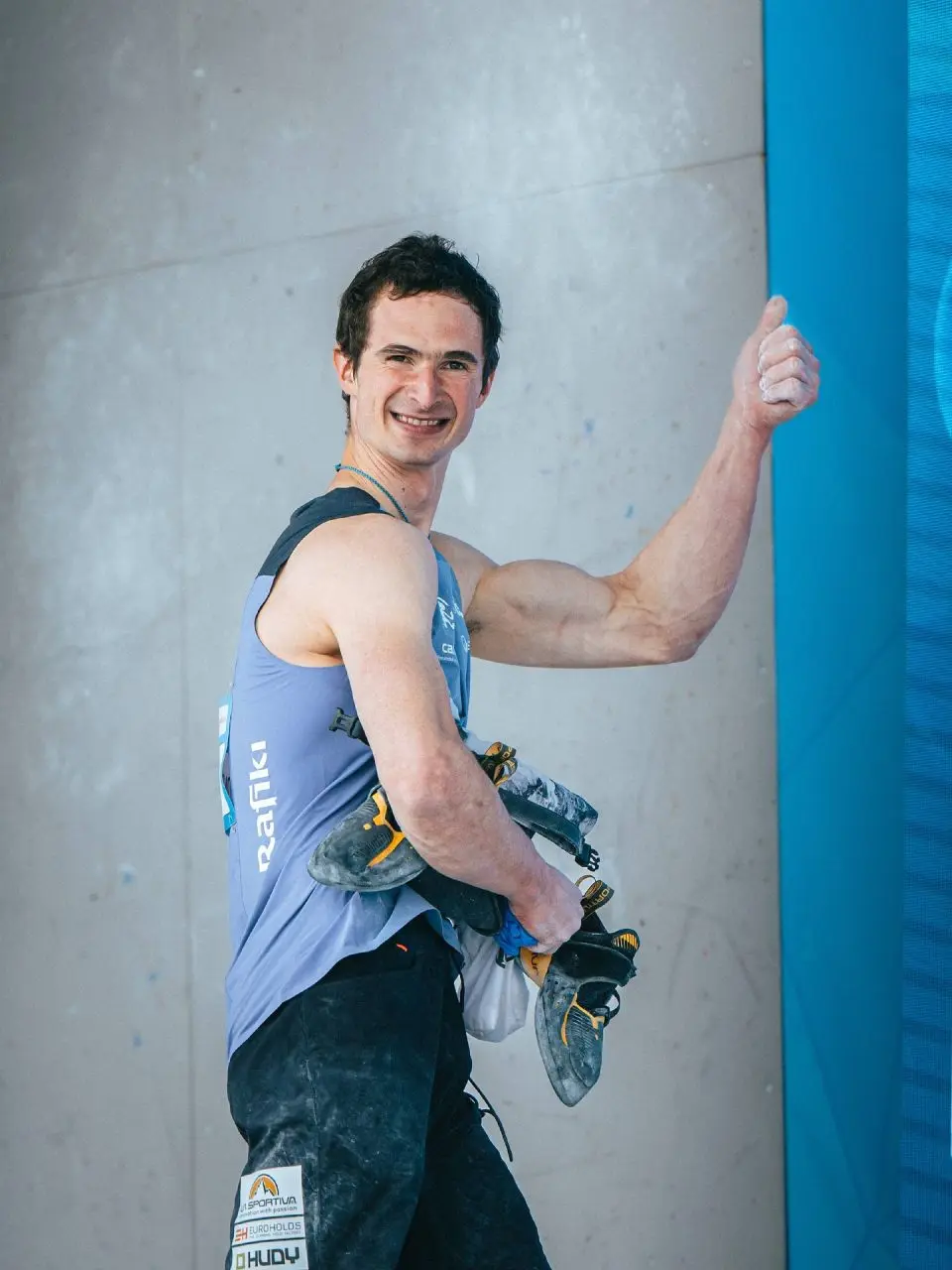 Adam Ondra annuncia il ritiro dalla Coppa del mondo di boulder