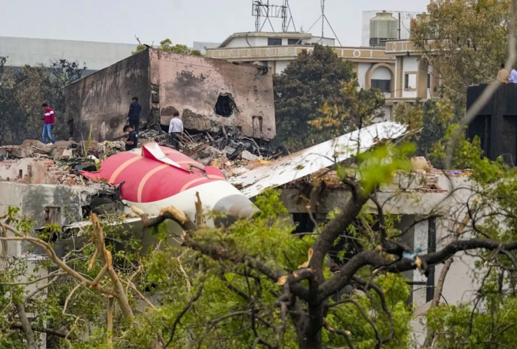 Incidente Air India: Xi Jinping esprime cordoglio a Murmu e Modi