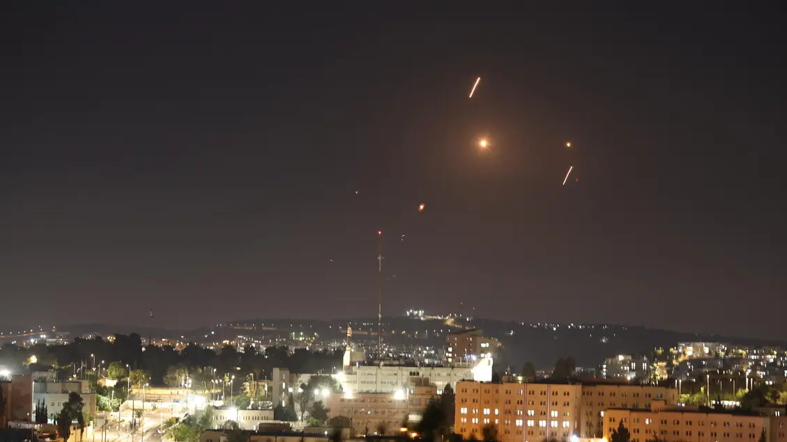 Israele lancia raid in Iran: allerta rossa e rifugi attivati subito