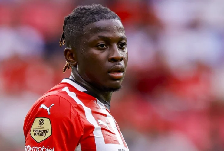 Bayer Leverkusen cerca attaccanti: Bakayoko, McAtee e Kluivert in lista