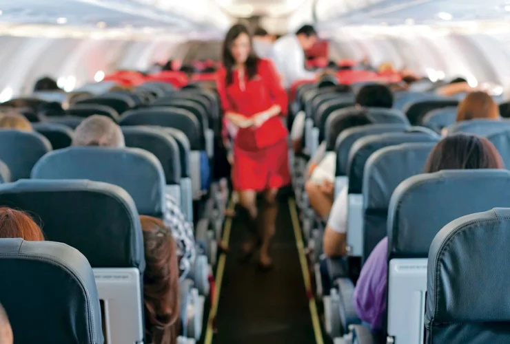 Paura di volare dopo il disastro Air India: come affrontare l’aerofobia