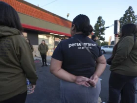 Raid ICE nei mercati di Los Angeles: l’impatto sulle attività locali