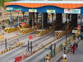 Gadkari lancia il pass annuale fastag NHAI a 3.000 Rs per auto personali