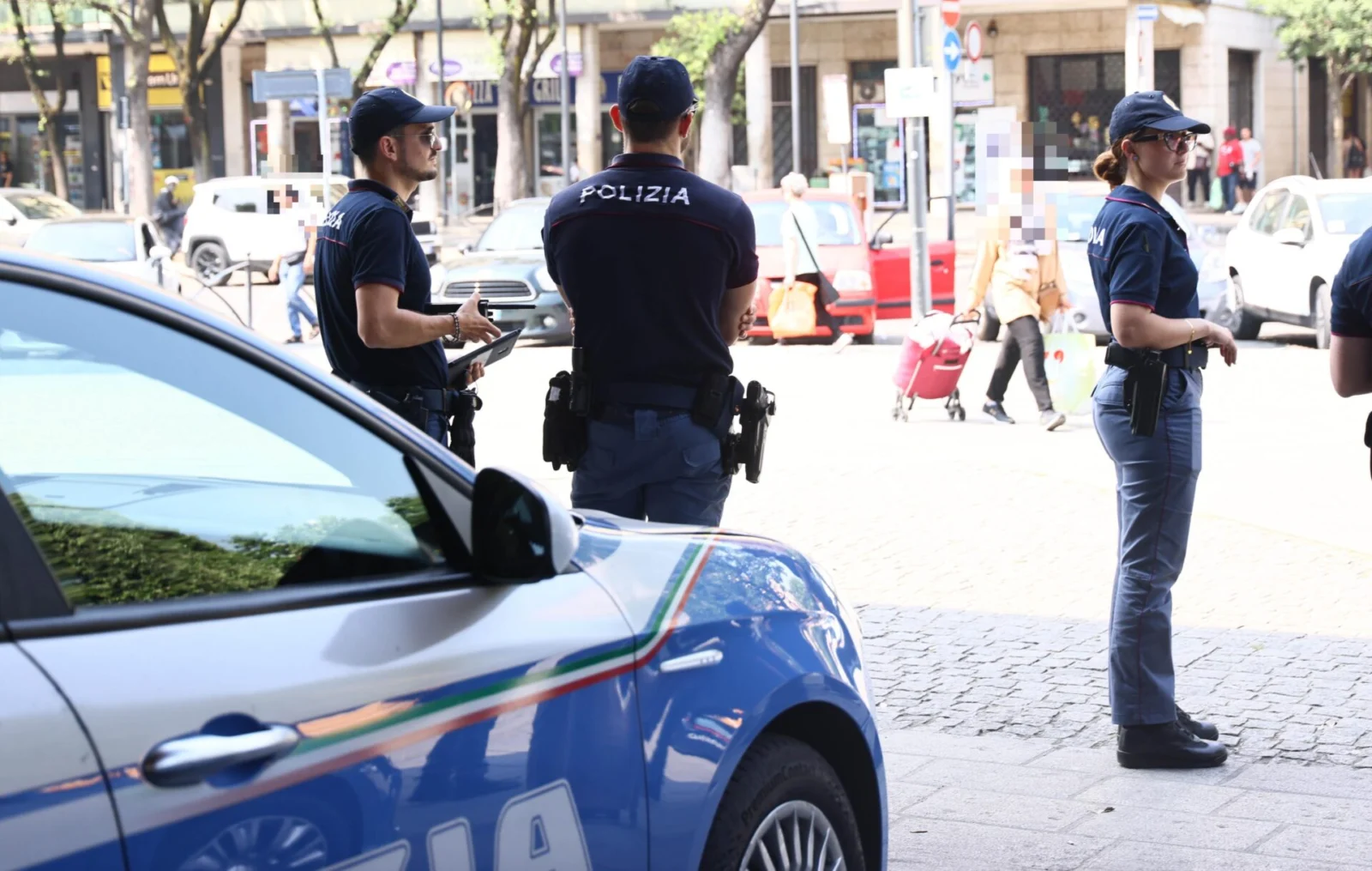 Beve troppo durante la Mille Miglia e aggredisce la polizia