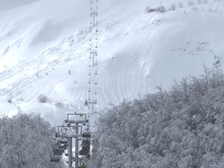 Turisti ispali iz ski-lifta
