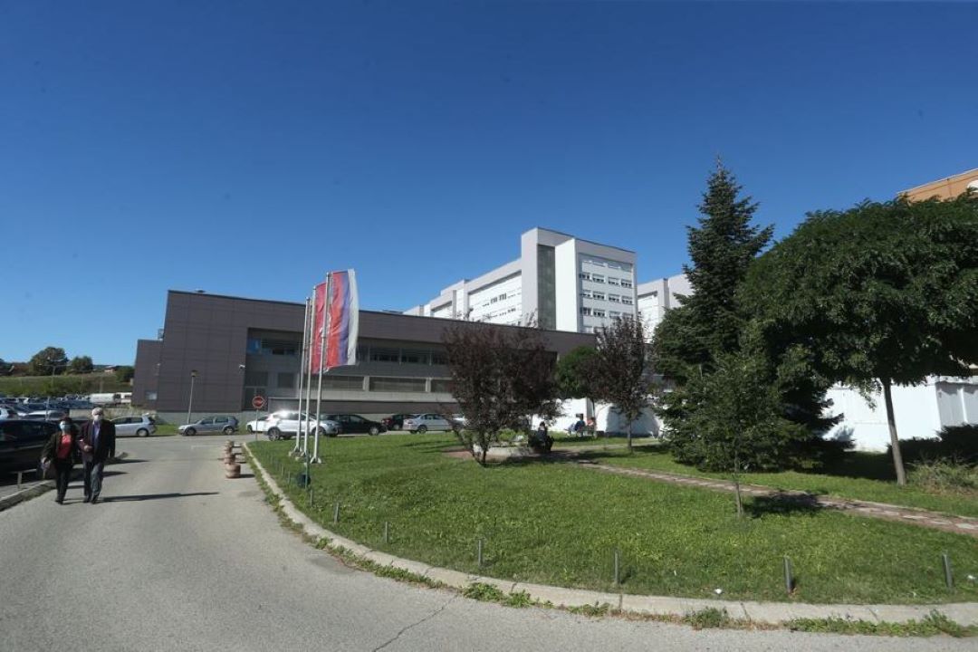 Rekordan broj zaposlenih u UKC RS
