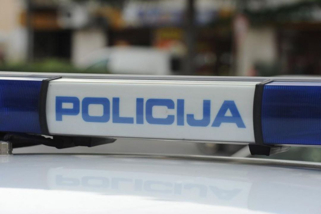 Muškarac pokušao pregaziti policajca u Zagrebu, policajac zapucao