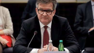Lajčak podnio ostavku nakon što je nađen u prepisci sa Epstajnom