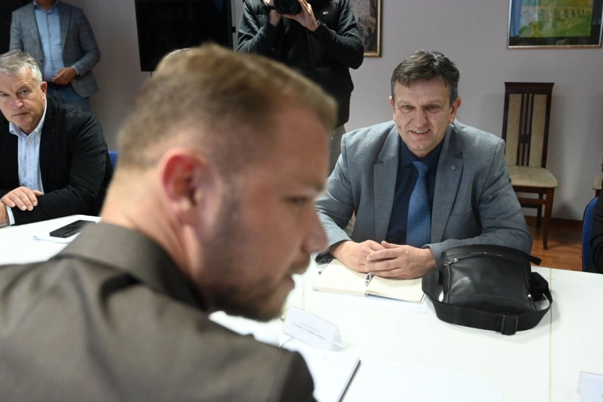 Ima li dogovora opozicije o zajedničkim kandidatima: SDS danas donosi odluku