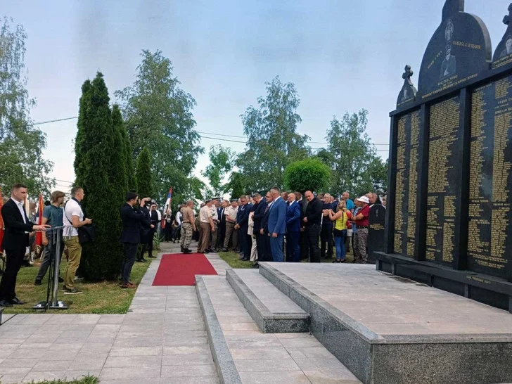 Obilježavanje 34 godine od proboja Koridora: Položeni vijenci i cvijeće za poginule heroje