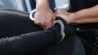 Trebinjac optužen da je pretukao djevojku: Davio je i udarao pesnicama