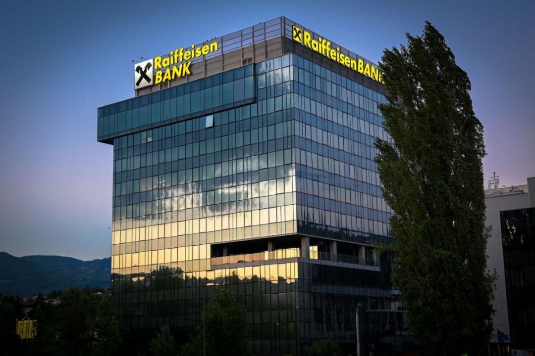 Reiffeisen pobijedio u trci za Addiko banku