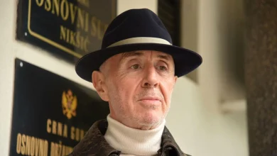 Da li je postojao tajni prolaz iz stana Ace Đukanovića do trezora banke?