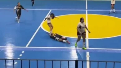 Brutalan napad na terenu: Rivalku šutirala u glavu kao loptu