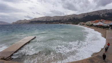 Drama na hrvatskom ljetovalištu: Ženu udario grom dok je nosila suncobran