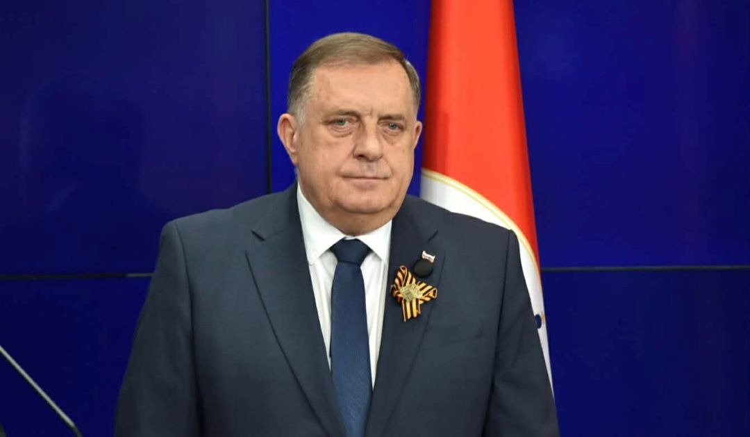 Dodik: Izbori neravnopravni, imena partija nisu jasno vidljiva na listićima