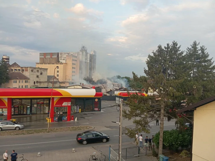 Ugašen požar u Modriči, šteta ogromna