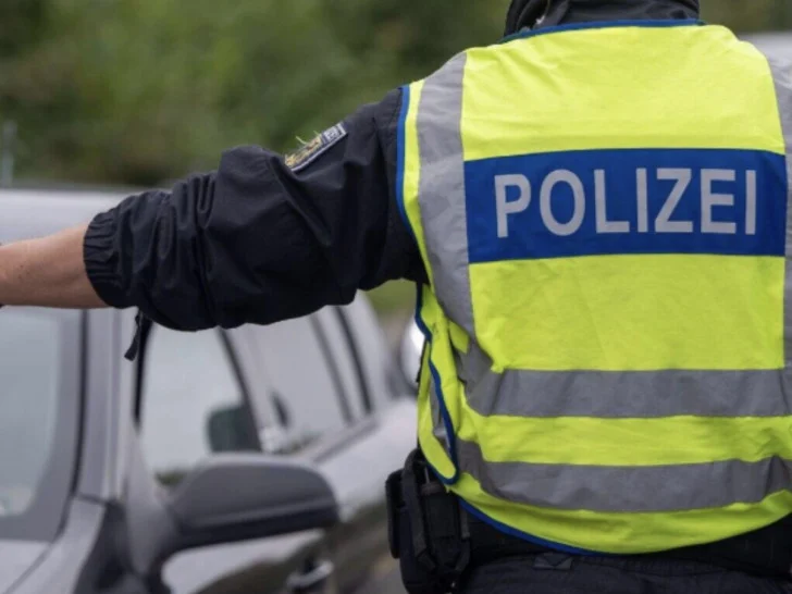 Teška saobraćajna nesreća u Njemačkoj: Autobus iz BiH udario u službeno vozilo