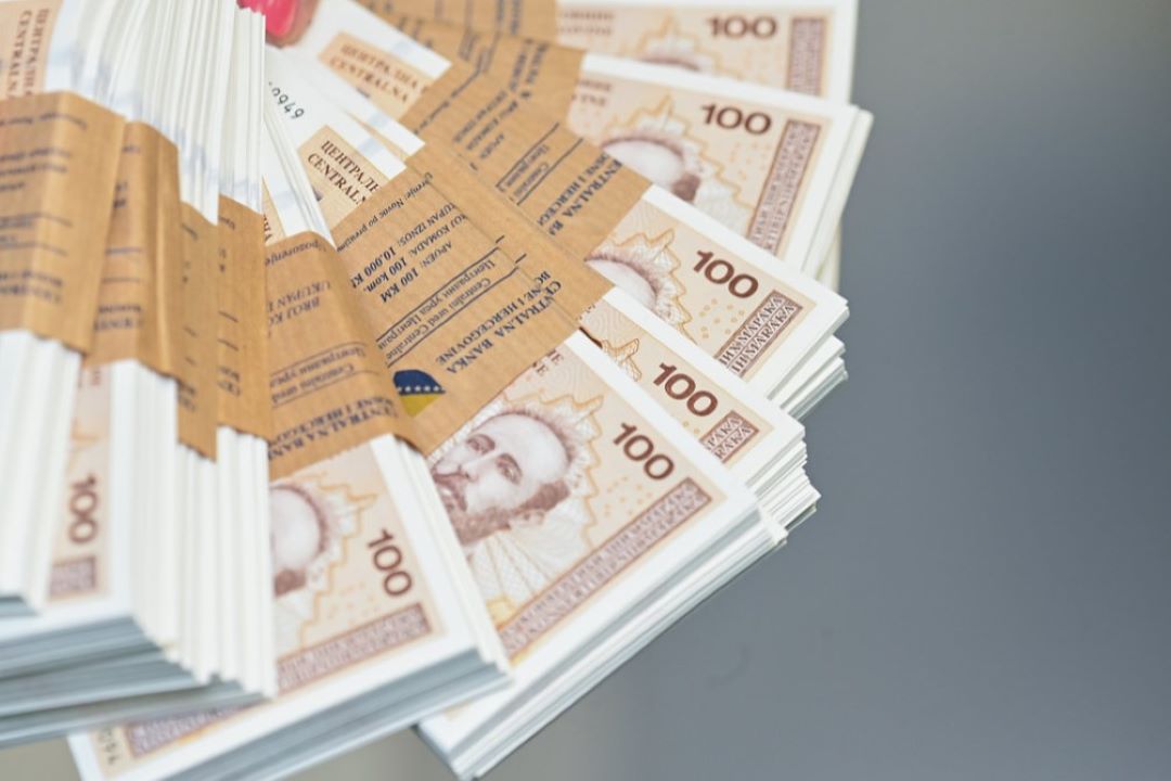Sutra isplata junskih penzija